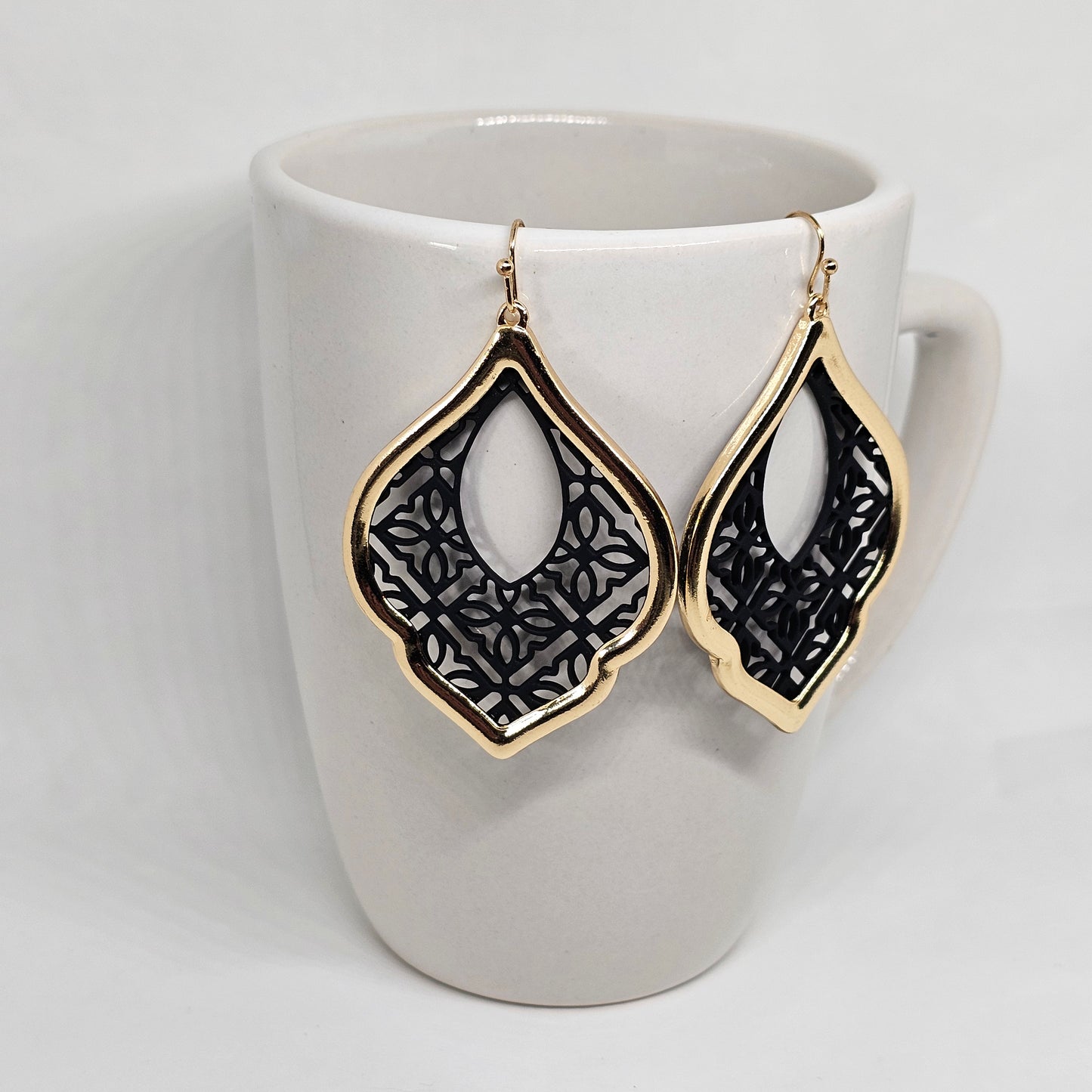 Black and Gold Teardrop Filigree Dangle Earring | Dangle Earrings | Acrylic | Metal